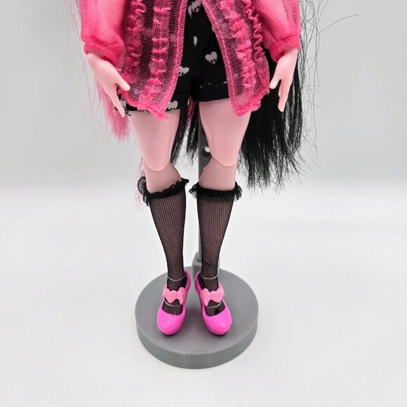 Monster High Doll Draculaura Count Fabulous 2021 Read - Picture 5 of 12